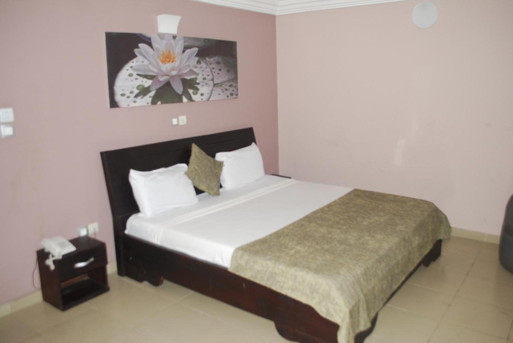 Benin City Center Hotel Κοτονού Εξωτερικό φωτογραφία